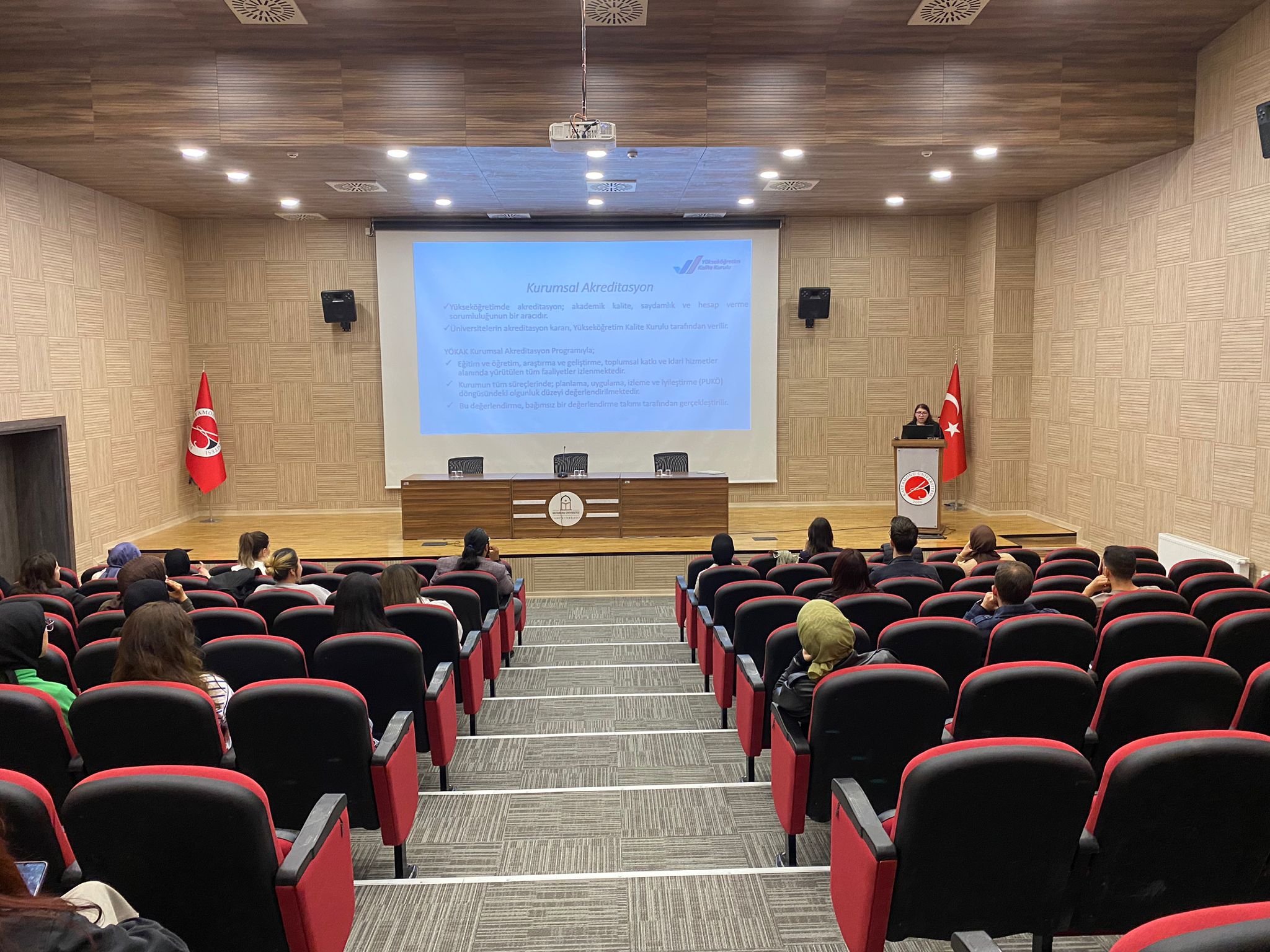 Koordinatörlüğümüz ve Kalite Elçileri Topluluğu Birlikte Kurumsal Akreditasyon ve Bölüm Akreditasyonu Hakkında Bilgilendirme Sunumu Yaptı